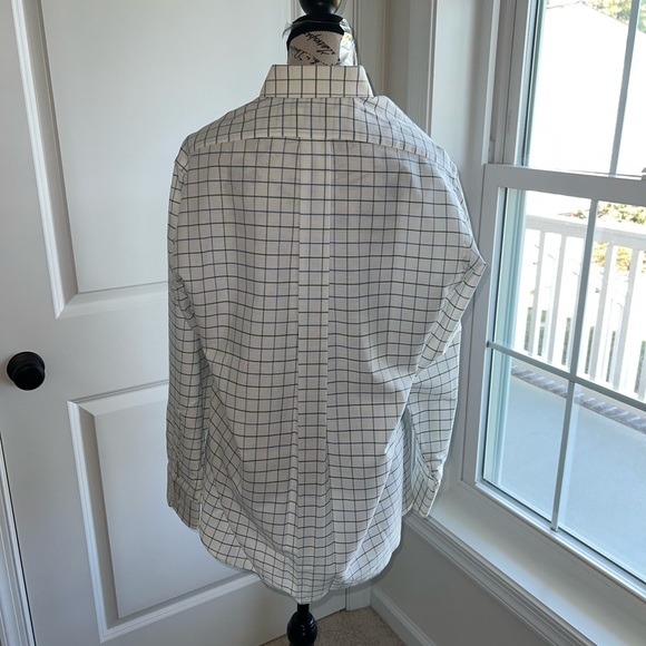 2 NWOT Van Heusen Men’s Long Sleeve Button Down Shirts - Picture 5 of 11